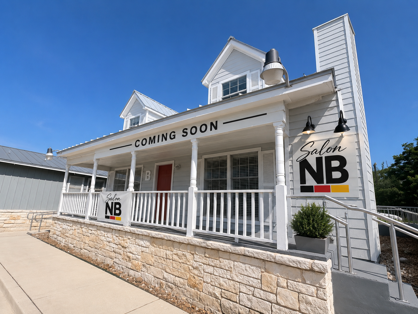 Salon NB building exterior in New Braunfels with coming soon signage