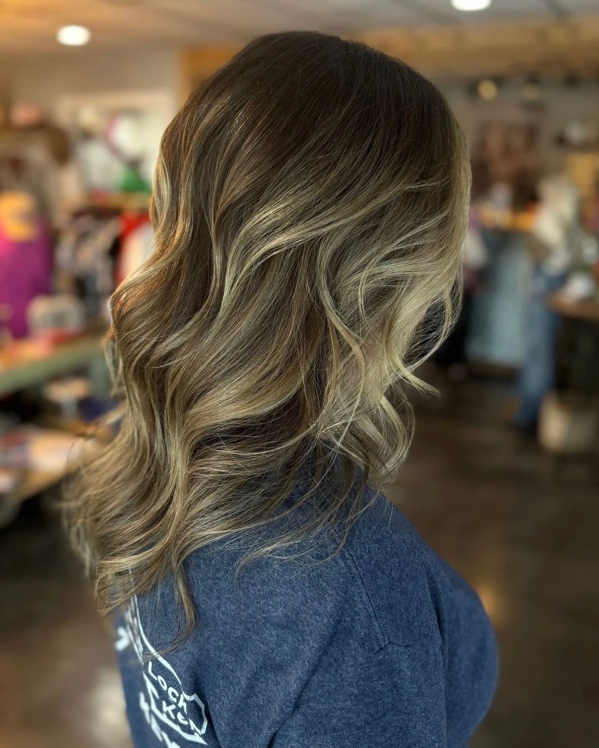 Salon NB dimensional blonde bob with soft curled shape